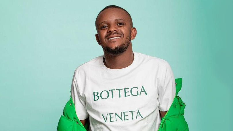 One Man show tickets running out of shelves 